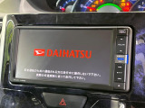 【純正ナビ】人気の純正ナビを装備しております。ナビの使いやすさはもちろん、オーディオ機能も充実!キャンプや旅行はもちろん、通勤や買い物など普段のドライブも楽しくなるはず♪