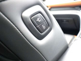 お車のご納車は待ち遠しいもの。1日でも早くご納車が出来るよう、整備拠点と販売店を結ぶ輸送ラインを確立しております。