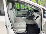 運転席シート廻りは使用感も少なく、良好な状態となっています。丁寧に使われていたことがよくわかりますね。