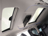 【ツインサンルーフ】サンルーフ装備車両!高級感もアップ、大人気オプション解放感溢れる快適なドライブをお楽しみください♪