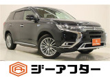 三菱 アウトランダー PHEV 2.4 G 4WD