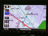 高精細な地図表示で、目的地へのナビゲーションをスムーズに。初めての場所でも安心してお出かけいただけます。情報量の多さも魅力です。