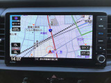 屋上展示場に常に50台以上の車両をご用意!お気に入りの1台が見つかるかも!?