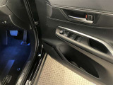 運転席パワーウィンドウスイッチです。