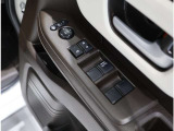 運転席のみAUTO機能付きパワーウインドゥ