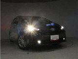 高輝度で点灯速度が速いLEDヘッドライト装備!LEDの明るい光が走行中の視界の確保をサポートして、夜のドライブがより楽しく安全に運転できます♪