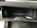 専門業者にて内外装のクリーニングを実施しております!
