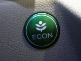 エンジン、エアコンなどを制御し低燃費な『ECONモード』に、また走りを楽しみたいとき、空調など快適性を重視したいときにはスイッチOFFで通常モードに切り替えができます!