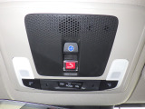 事故や急病時、ホンダトータルケアプレミアム加入なら、緊急通報ボタンを押すだけでHonda CONNECTが位置情報を送信し、オペレーターが即座に救援を手配します