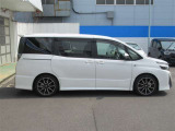 弊社おススメの車両です。写真でよくご覧になってください。