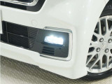 ◆フォグライト◆ 霧などの悪天候時、自車の位置を示すとともに前方や路肩が見えずらい時、近い位置をワイドに照らしてくれます