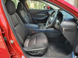 運転席・助手席は状態も良く室内クリーニング施工済みなので、ご来店の上是非お確かめください!