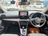 運転廻りの画像です!操作スイッチ類もキレイな状態です。専門スタッフが内外装を清掃・きめ細かい箇所までクリーニングしています。