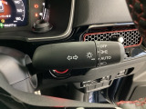 【オートライト(AUTO)】外の明るさをシステムが感知して、自動でヘッドライトが点灯します!ヘッドライトをつけ忘れを防ぐ便利機能です
