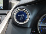 スマートキー装備車なので、キーを取り出さなくてもエンジン始動が可能です。