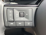 ステアリングスイッチ搭載!ハンドルひとつで手を離さなくても運転中視線をそらさなくても操作が出来て便利です