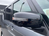 ウィンカー付きドアミラーで更にスタイリッシュで存在感あり! 対向車からの視認性アップで安全性も高まります!