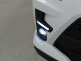 LEDフロントフォグランプを装備しております。