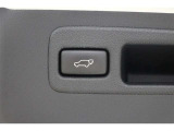 パワーバックドア装備しています。