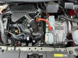 e-POWERはエンジンを発電専用にしてエンジンの作動時間を短縮。さらに、ロードノイズが大きい路面を検知して、ロードノイズの中にエンジン音を隠すことで静かに発電します。