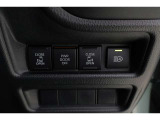 電動スライドドアのスイッチです。車内からもスイッチひとつでラクにドアの開閉できますよ♪