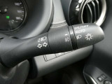 トンネル入ればライトON&rArr;抜ければOFFになる便利なオートライトを装備!!トンネルの多い高速道路の走行も楽々♪
