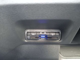 ETCが付いてます。ETC搭載車しか通過できないスマートICが利用できるようになりますよ!現在、スマートICの設置箇所も増えてきているので、高速道路利用の幅が広がりますね!