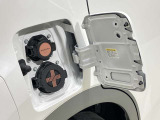 【充電ポート】充電ポートの上部が普通充電、下部が急速充電となります!
