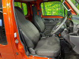 運転席シート廻りは使用感も少なく、良好な状態となっています。丁寧に使われていたことがよくわかりますね。