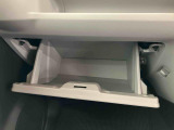 たとえばダイハツのお店にある、たくさんのスマアシ搭載車は、