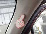 たとえ安全運転していても横からの不意の衝突は避けられないかも知れません。 そんな時に大切な乗員を守るサイドエアバッグ付き! 大切なご家族を守るための安心装備です。