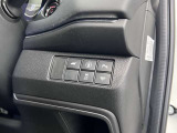 パワーバックドア付きですので、ゴルフの時や荷物をたくさん持っている時など特に便利です!