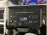 品質へのこだわり!フロアマットやシートなど車内をキレイに清掃し、ニオイや汚れなどを徹底的にクリーニングしてもらっております。室内はピカピカです☆