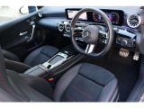 メルセデス・ベンツの定める厳しい基準をクリアしたお車のみを展示しております。現車確認ご希望の際は事前にお問い合わせください。
