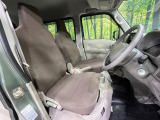 運転席シート廻りは使用感も少なく、良好な状態となっています。丁寧に使われていたことがよくわかりますね。