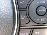 レ-ントレーシングアシストは、車線の逸脱を検知して音で教えてくれます。ドライブのサポートになりますね。(補助装置です)