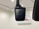 ドライブレコーダーが前方の監視をしてくれます。衝突や急ブレーキなどを感知した場合に、記録された動画が万が一の際に直前の状況を把握する手助けとなります。