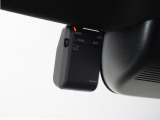 ◆ドライブレコーダー◆映像・音声などを記録する自動車用の装置です。 もしもの事故の際の記録はもちろん、旅行の際の思い出としてドライブの映像を楽しむことができます。