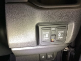 【電動スライドドア】隣の車との距離が近い駐車場でも、ぶつける心配をせずスムーズに開閉。限られたスペースを賢く使う、暮らしに寄り添った設計が魅力です。