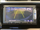 バックも安心のバックカメラ付いています。バックカメラがあると、いつでも安全にバックできますね。死角も減ります。