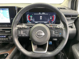 【純正革巻きステアリング】上質な革を使用することで、手にしっかり馴染みとても運転しやすいハンドルです♪