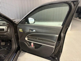 運転席ドアパネルになります。