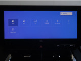 ディスプレイオーディオを装備。スマートフォンと車を繋ぐことで、これまでのナビに加えて色々なサービスが楽しめます。