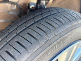 車もバイクも自転車も、タイヤはとても重要なところです! 我々にとっては、履き物と同じですから! (^^♪