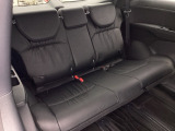 セカンドシートです!!ベンチシートになってますので、お二人の乗車ですとゆったり座って頂けますよ!!