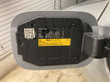 店でお車をご購入のお客様はオーナー様専用保険「メルセデス・ベンツ保険」にご加入頂けます。飛来物によるフロントガラス破損やパンクによるタイヤ交換の際に、修理費用の一部をお支払いしております。