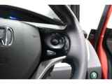 Hondaセンシングの機能のひとつ、アダプティブクルーズコントロール付!アクセルから足を離しても設定したスピードと前車との車間を保ち走行してくれます!車線維持もアシスト☆高速道路で疲労軽減ですね☆