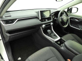 高品質カークリーニング 外装・内装、岐阜トヨペットの専門スタッフがシートもカーペットも綺麗に洗浄済み!プロの仕上げを是非ご確認ください。