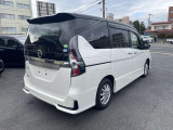 セレナ 2.0 ハイウェイスターV 4WD 