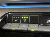 シートベンチレーション付きです。シートと密着部分の空気を換気して蒸れを防いでくれるので、暑い時期も快適に過ごせます♪一度使ったら手放せません!